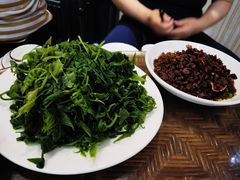 -岩保农家乐