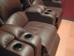 -USM宜欣全景声激光巨幕影城(宜欣城旗舰店)