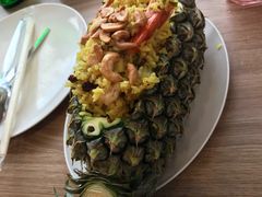 菠萝饭-拉威海鲜市场