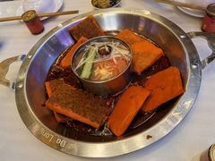 -大龙燚火锅(天安云谷店)