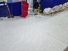 -乔波室内滑雪场