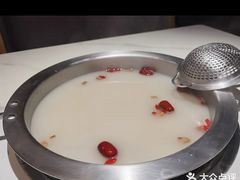 -马家斑.鲜鱼火锅(松湖万科店)