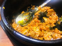 辣白菜五花肉拌饭-原始泥炉烤肉(总店)