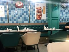 大堂-东鑫记港式茶餐厅(南京东路店)