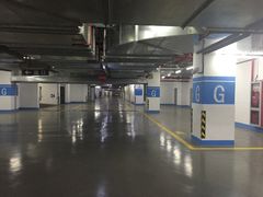 -新世界新丸中心-地下停车场