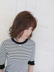 -HAIR CORNER