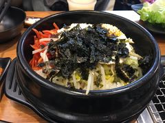 传统石锅拌饭-肉甲韩国木炭烤肉(新壹街1店)