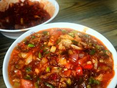 -歹歹的加个面过油肉拌面