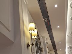 -王府井酒店(金桥港湾店)