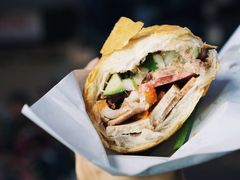 -Bánh Mì Huynh Hoa