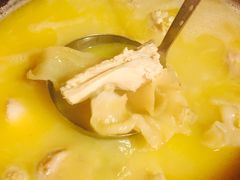 -鲜入围煮花胶鸡海鲜火锅