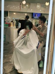 点击看大图 -容萨美业·美容美发