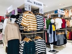 -优衣库(上海金桥国际商业广场店)