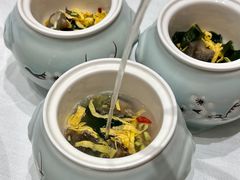 -品海楼·大连海胆锅贴馆(东港店)