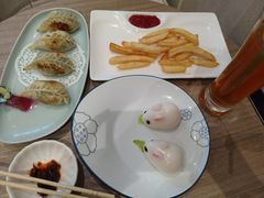 -钟书阁(群光广场店)