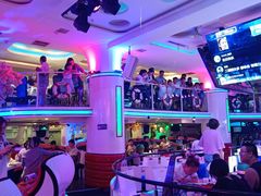 -巴特餐饮6加1音乐餐吧·新疆菜