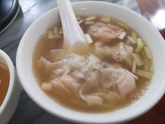 蟹子鲜虾净云吞-周门传统竹升面