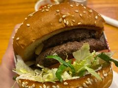 -The Habit Burger Grill 哈比特汉堡(复兴soho店)