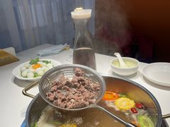 -犇鼎牛潮汕牛肉火锅(新辰里学清路店)