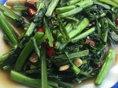 -石屏老字号4号包浆豆腐美食城(泼水广场店)