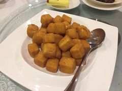 椒盐豆腐粒-帝皇楼