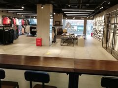 -百联临沂购物中心(临沂路店)