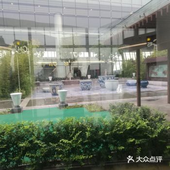 去甘肃金昌出差，每天一个航班就是中联航的，没办法