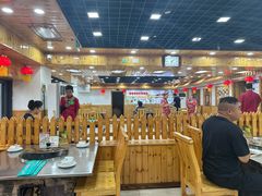 -屯老二农家铁锅炖·行业领军者(梅江店)