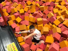-极限PLAY运动娱乐新世界·团建派对潮玩休闲馆·室内蹦极高空游乐园