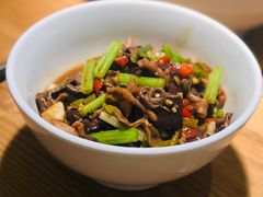 -费大厨辣椒炒肉(万家丽一店)