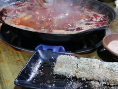 -黄潇洒老火锅(九眼桥宏济巷店)