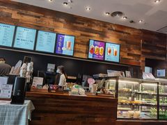 -星巴克(东莞常平富盈广场店)