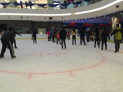 -冠军冰场CHAMPION RINK(百年港湾奥特莱斯店)