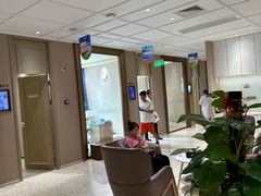 -柏乐口腔医院·舒适化无痛种植牙中心(东盟商务区院)