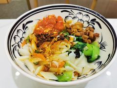 三合一油泼面-秦香陕西食府(华贸天地店)