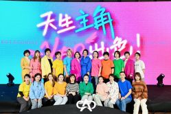 -安吉拉·纤纤玉指美甲美睫创意中心