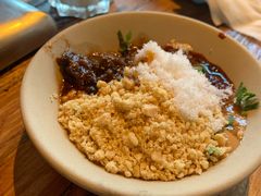 -老牌坊云南鱼豆花火锅(爱建店)