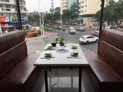 景观位-鑫悦楼煎蟹·16年海鲜大排档