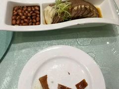 -凤凰园烤鸭店·唐山菜·传承花椒肉(老唐丰路店)