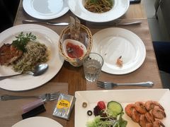 -MOMENT湖景餐厅(解放路店)