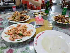 -三亚新鸿港水果一级批发市场