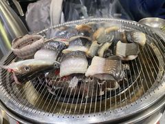 蒲烧滋补活鳗-本炙炭烤·蒲烧活鳗料理店(金沙洲店)