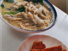 -明呈黄鱼面馆(斜土路店)