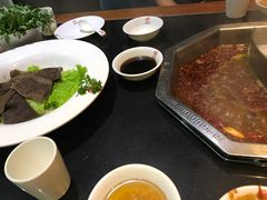 -重庆德庄火锅(体育中心店)