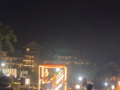 -亚龙湾希尔顿自助餐厅·海鲜·烧烤·沙滩BBQ·现场乐队