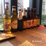 再后来，一个妹纸过来问菜品如何，我们又问了饮料问题