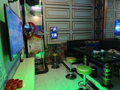 -莹乐迪量贩式KTV(祝桥店)