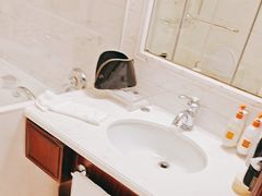 -深圳富苑皇冠假日套房酒店