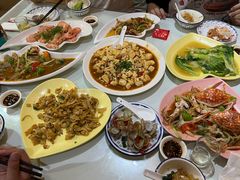 -覃记海鲜美食餐厅