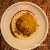 下班直接步行十分钟就能到。周边有地铁十二号线方便她过来